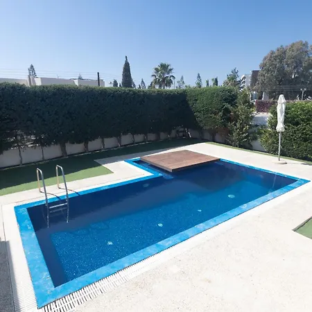 Sea Satin - Center Aya Napa