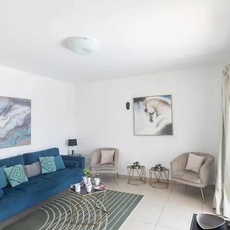 Sea Satin - Center Villa