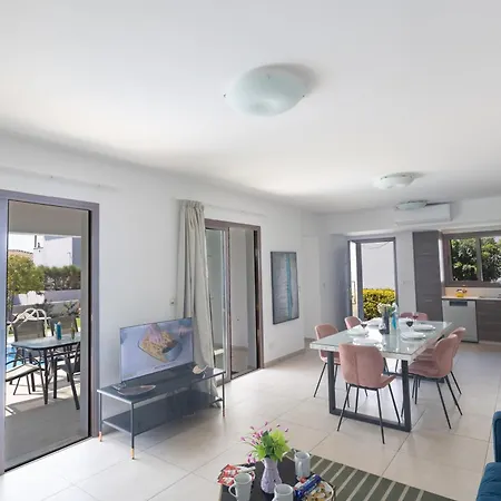 Sea Satin - Center Villa *