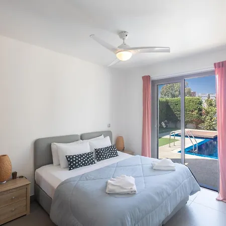 Villa Sea Satin - Center