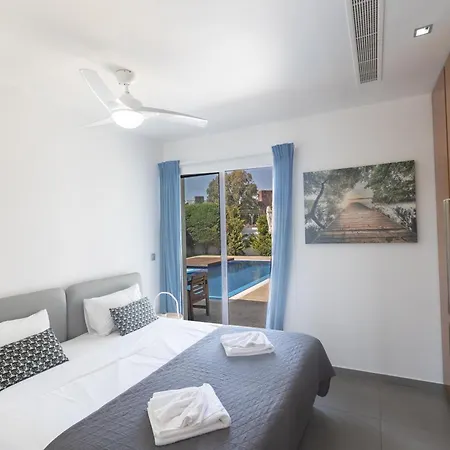 Sea Satin - Center Villa Aya Napa