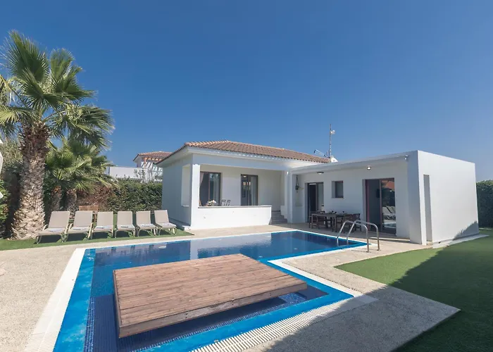 Sea Satin - Center * Ayia Napa