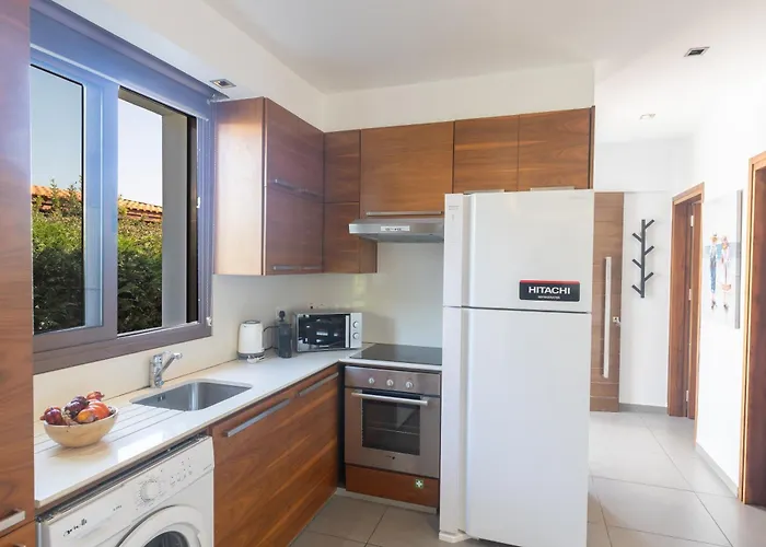 Sea Satin - Center * Ayia Napa