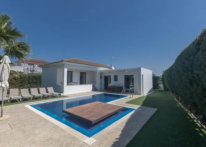 Sea Satin - Center * Ayia Napa