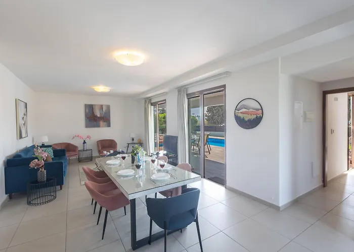 Sea Satin - Center Villa Ayia Napa