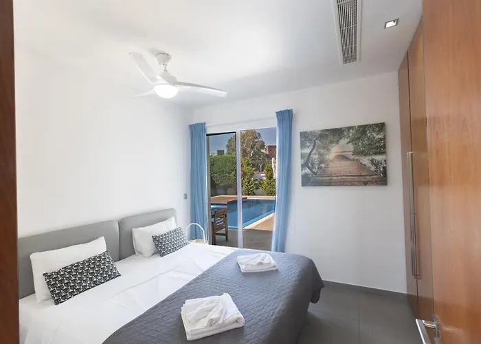 Sea Satin - Center Villa Ayia Napa